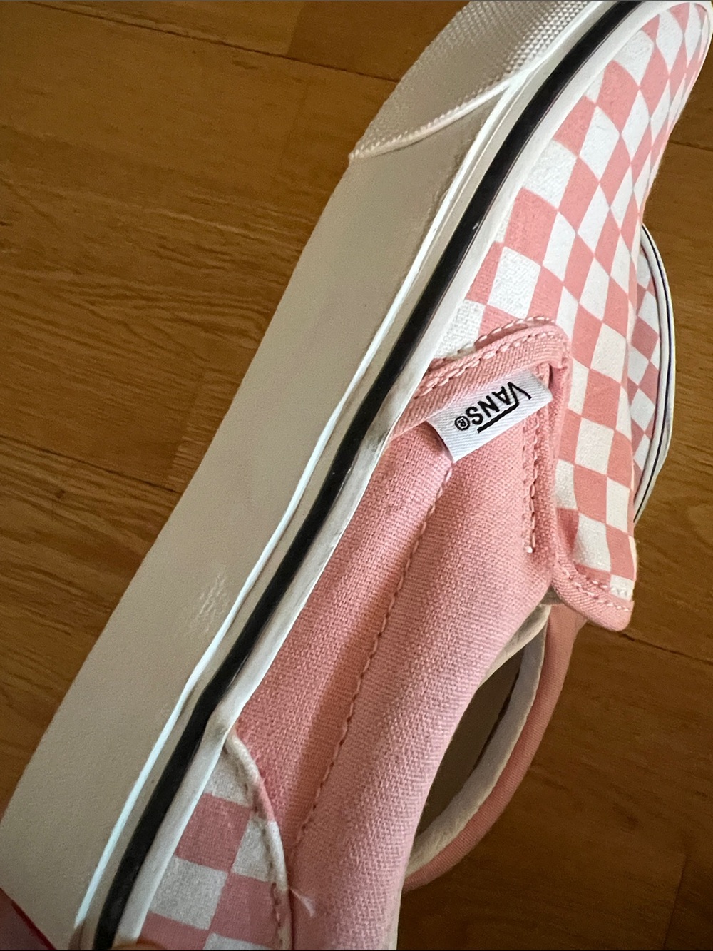 Vans Kids Checkerboard Slip-On in Pink and White - Picture 4 of 5